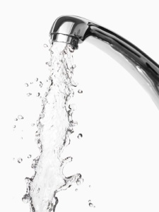 03faucet-running-water-lgn